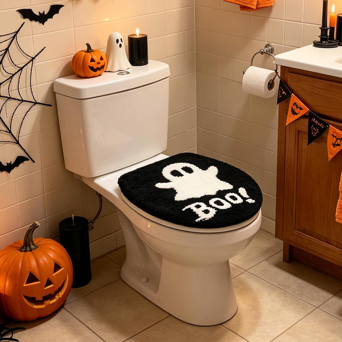 FYSUIMU Halloween Toilet Seat Cover Black White Boo Ghost Soft Toilet Lid Cover with Adjustable Rubber Backing for Bathroom Trick or Treat Holiday Party Decoration